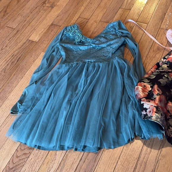 Floral and Teal Dresses Set sz small girls - Picture 3 of 7